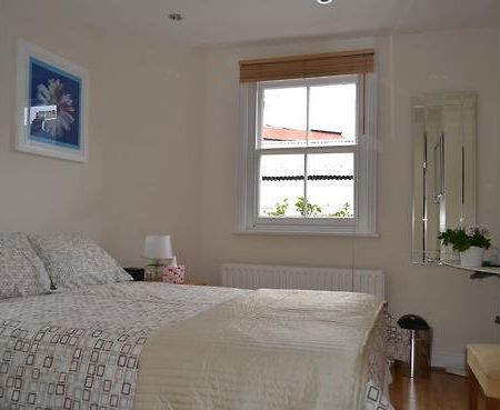 69Thegrove Bed & Breakfast Londra Dış mekan fotoğraf