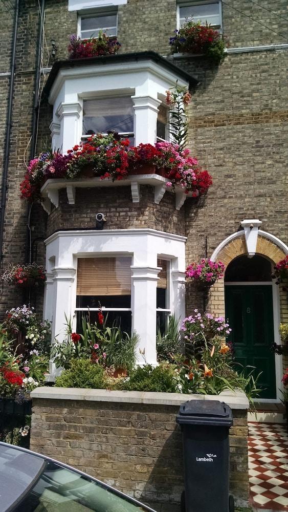 69Thegrove Bed & Breakfast Londra Dış mekan fotoğraf